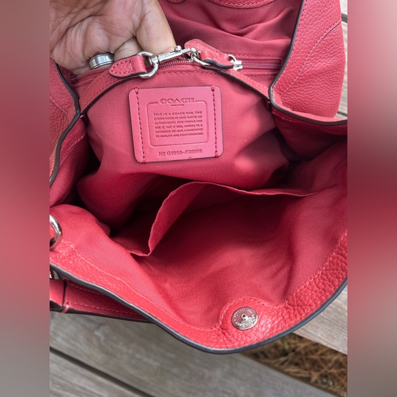 Coach Pebble Leather Signature Lexi Chain Shoulder Bag - Picture 8 of 9